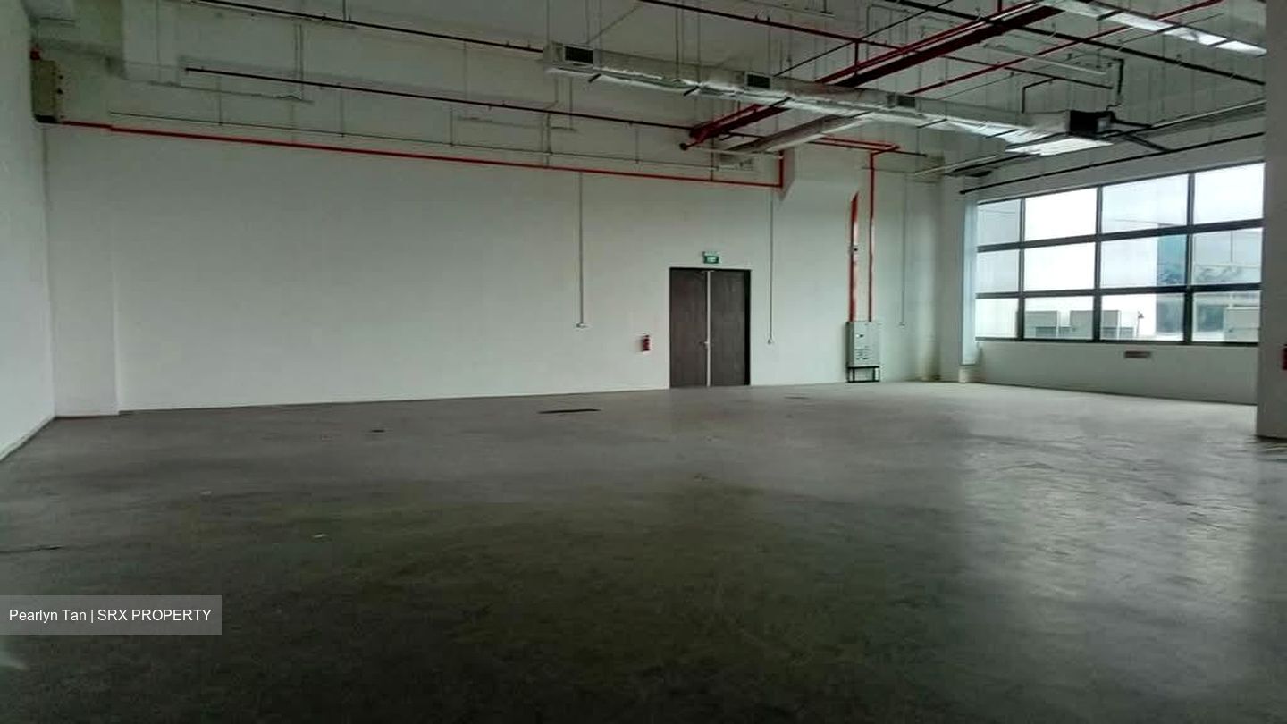 The Furniture Mall (D22), Factory #529696251